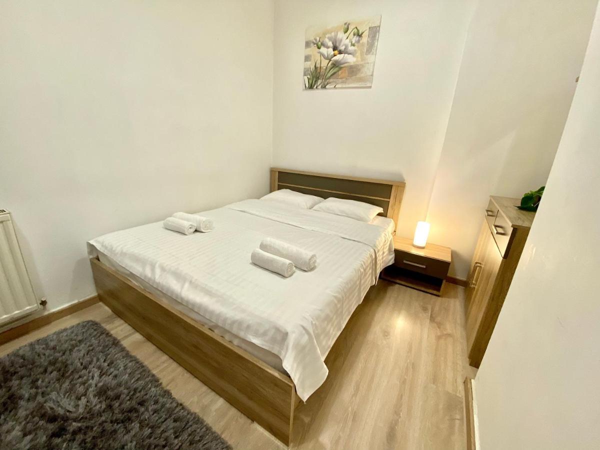 Modern Old Town Central Apartment Bucureşti Ngoại thất bức ảnh