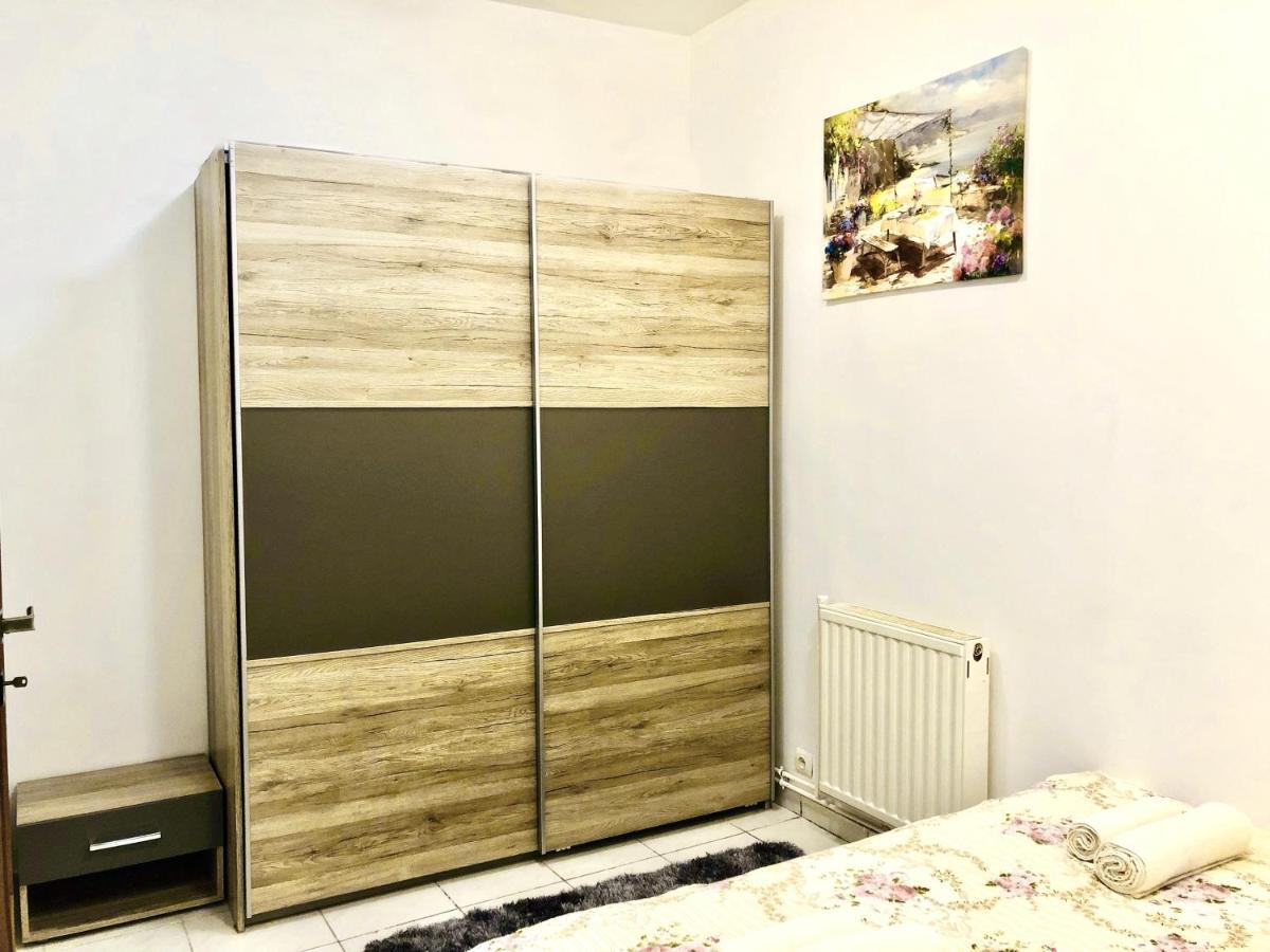 Modern Old Town Central Apartment Bucureşti Ngoại thất bức ảnh